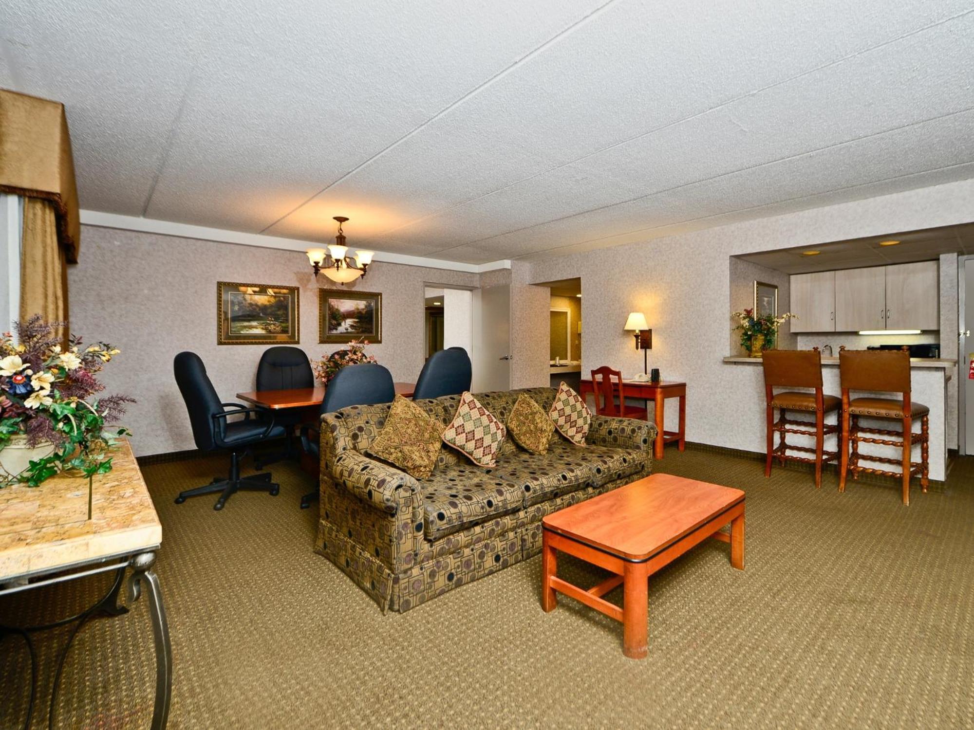 Ramada By Wyndham Plymouth Hotel & Conference Center Habitación foto